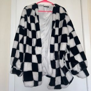 Shein Black and White Checkered Fur Coat. Worn Once. Size Large.